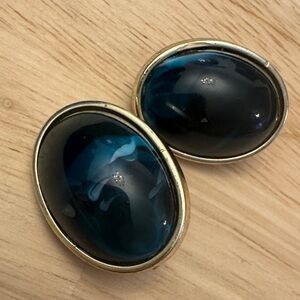 Elegant Oceany Blue and Silver Toned Oval Clip On Earrings